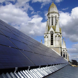 Église de La Tourlandry (49) : l'alliance du patrimoine et du solaire photovoltaïque